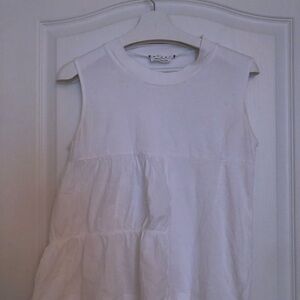 Marni White Sleeveless Tank Top with Cute Ruffle